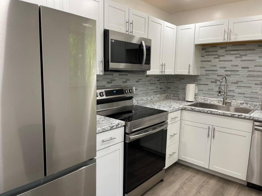 Four Bedroom Home Near Hartsfield Jackson Airport Рівердейл Екстер'єр фото