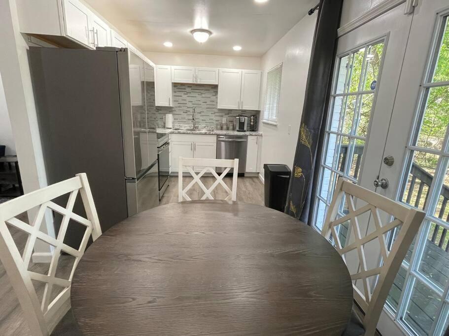 Four Bedroom Home Near Hartsfield Jackson Airport Рівердейл Екстер'єр фото